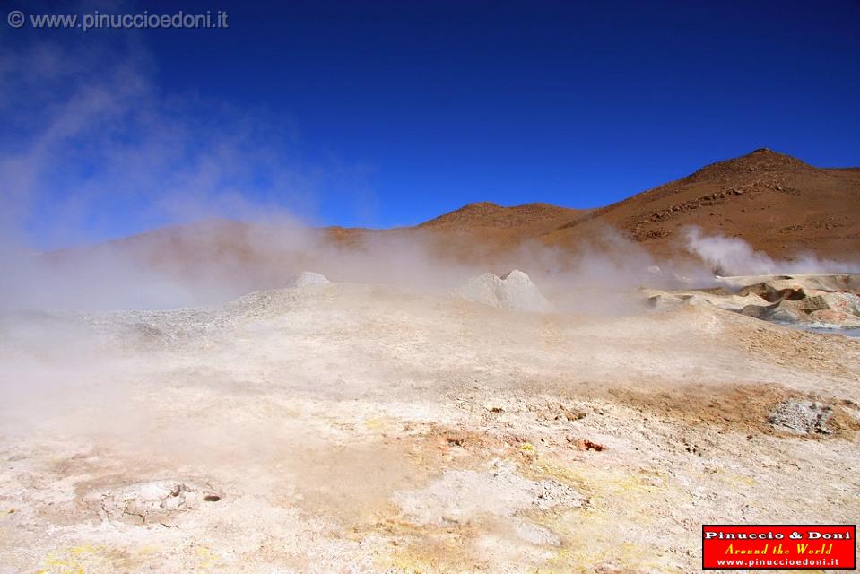 BOLIVIA 2 - Geyser Sol de Manana - 05.jpg